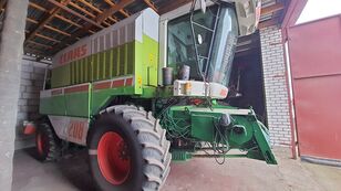 CLAAS Mega 208 grain harvester